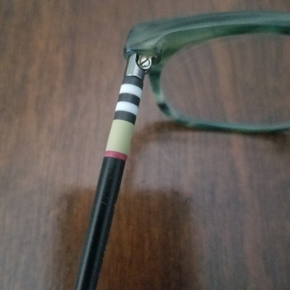 Glasses - Picture 9 of 16